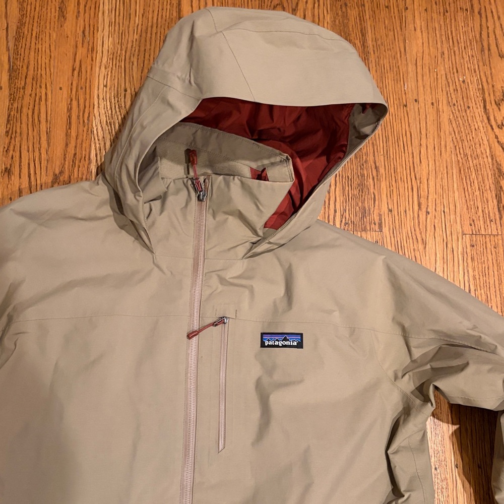 Patagonia Jacket - Picture 3 of 9
